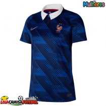 Camisa de Futebol França Equipamento Principal Mulheres Mundo 2026 Manga Curta